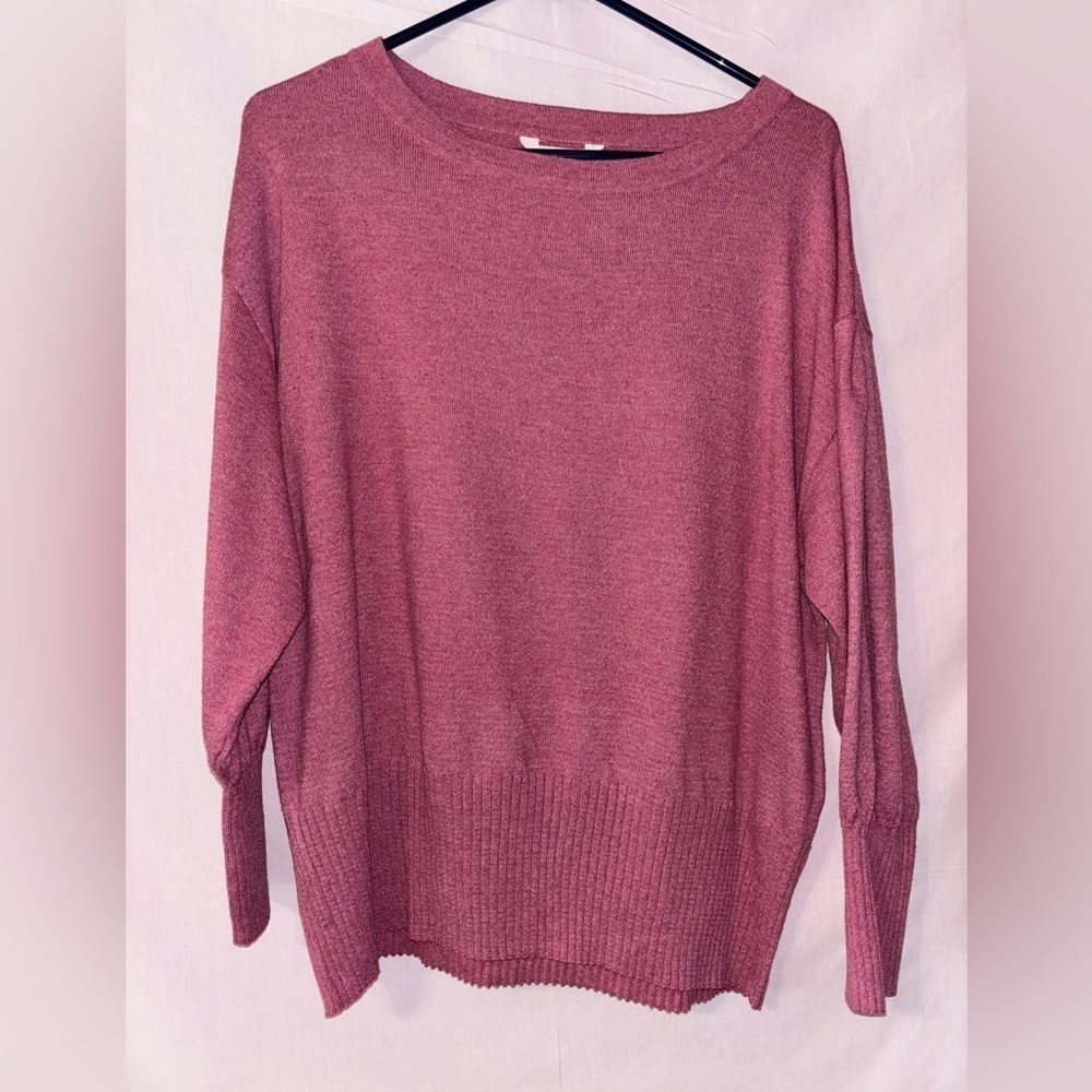 Terra & Sky Women's Rose Crew Neck Sweater